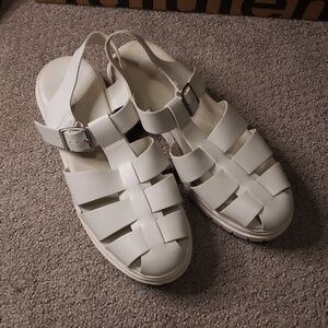 Old navy t-strap bone cream platform sandal size 9